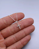 Colar Feminino Crucifixo Cravejado Pequeno